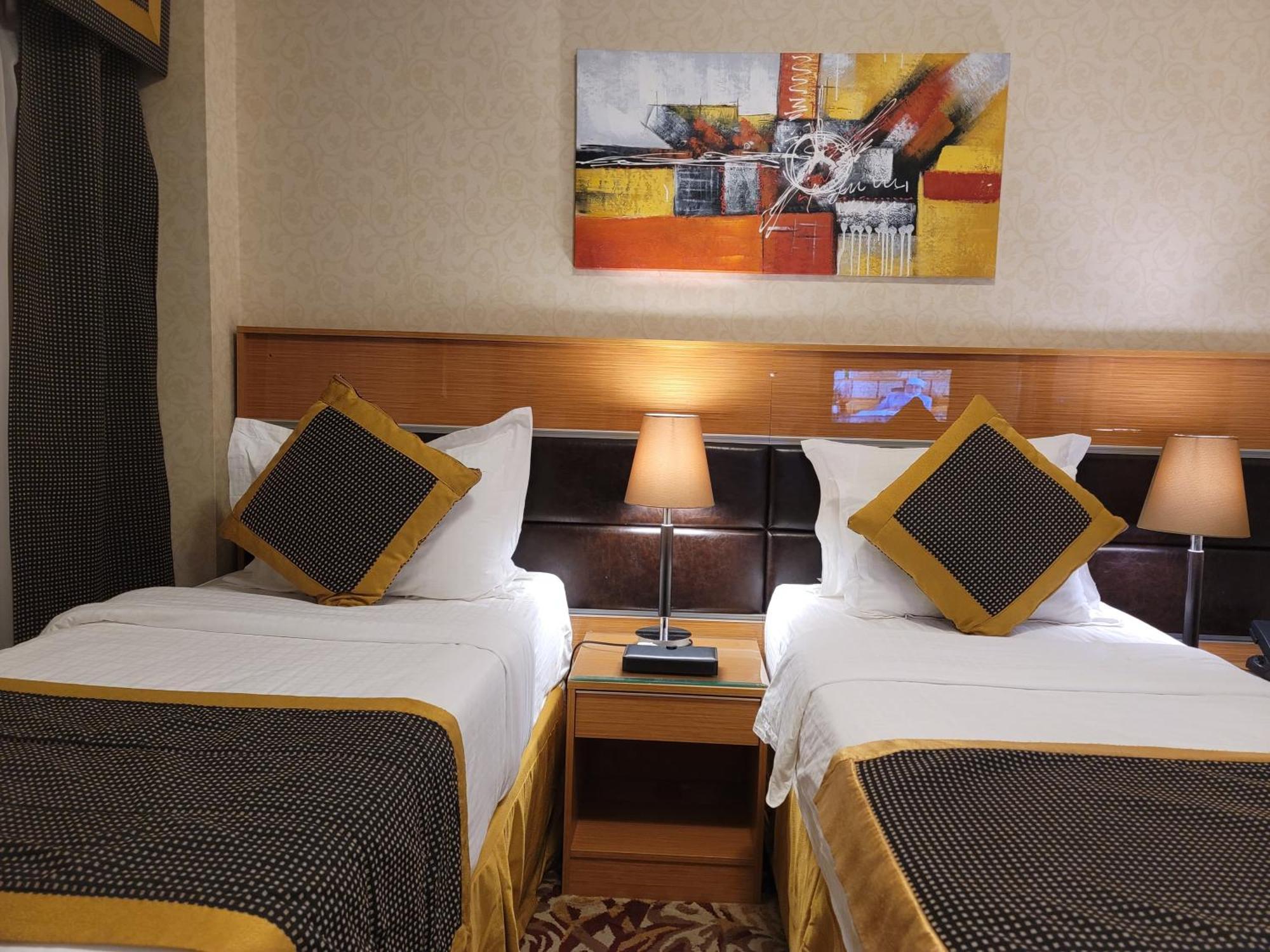 Golden Tulip Al Shakreen Medina Exterior foto