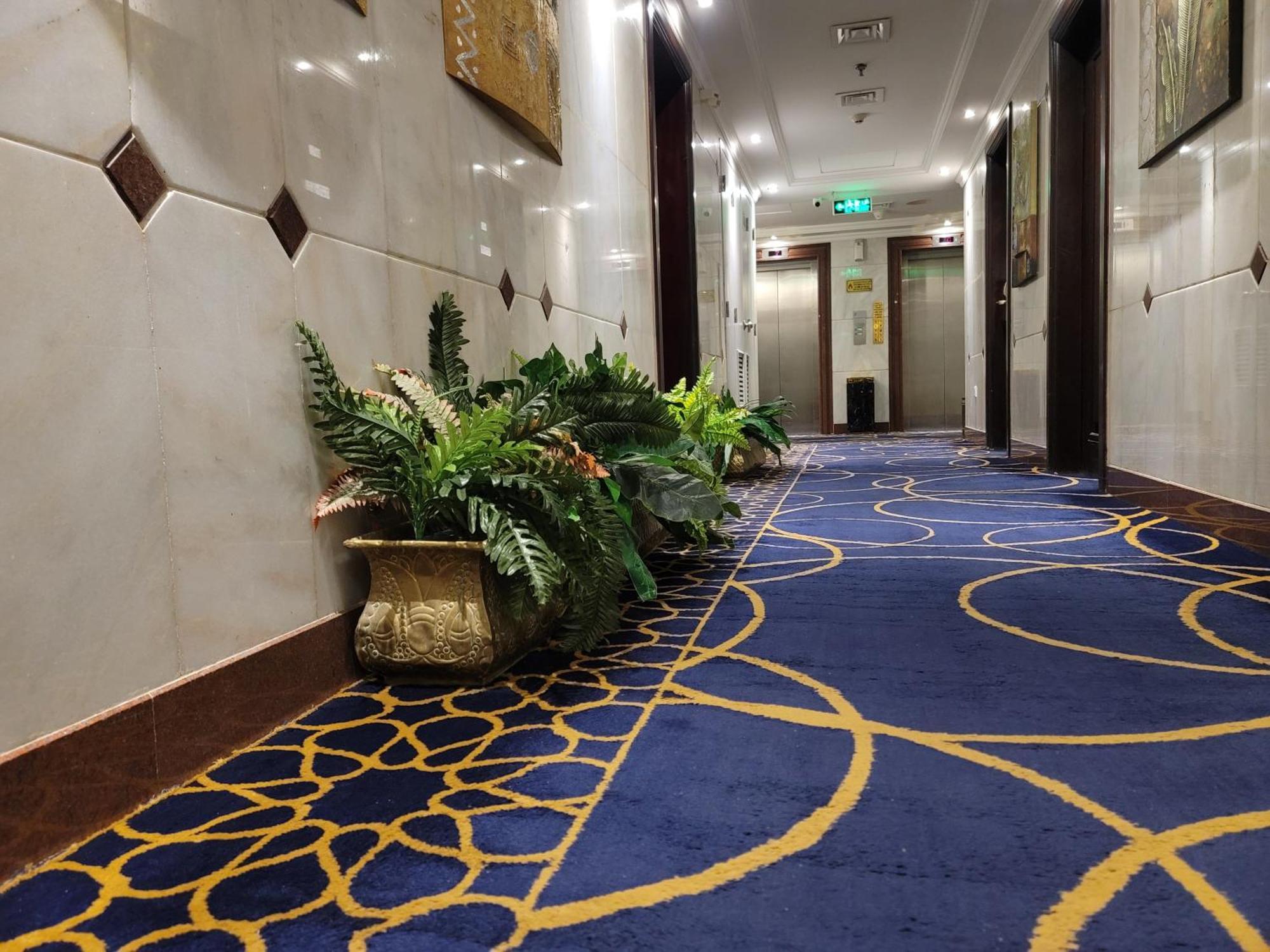 Golden Tulip Al Shakreen Medina Exterior foto