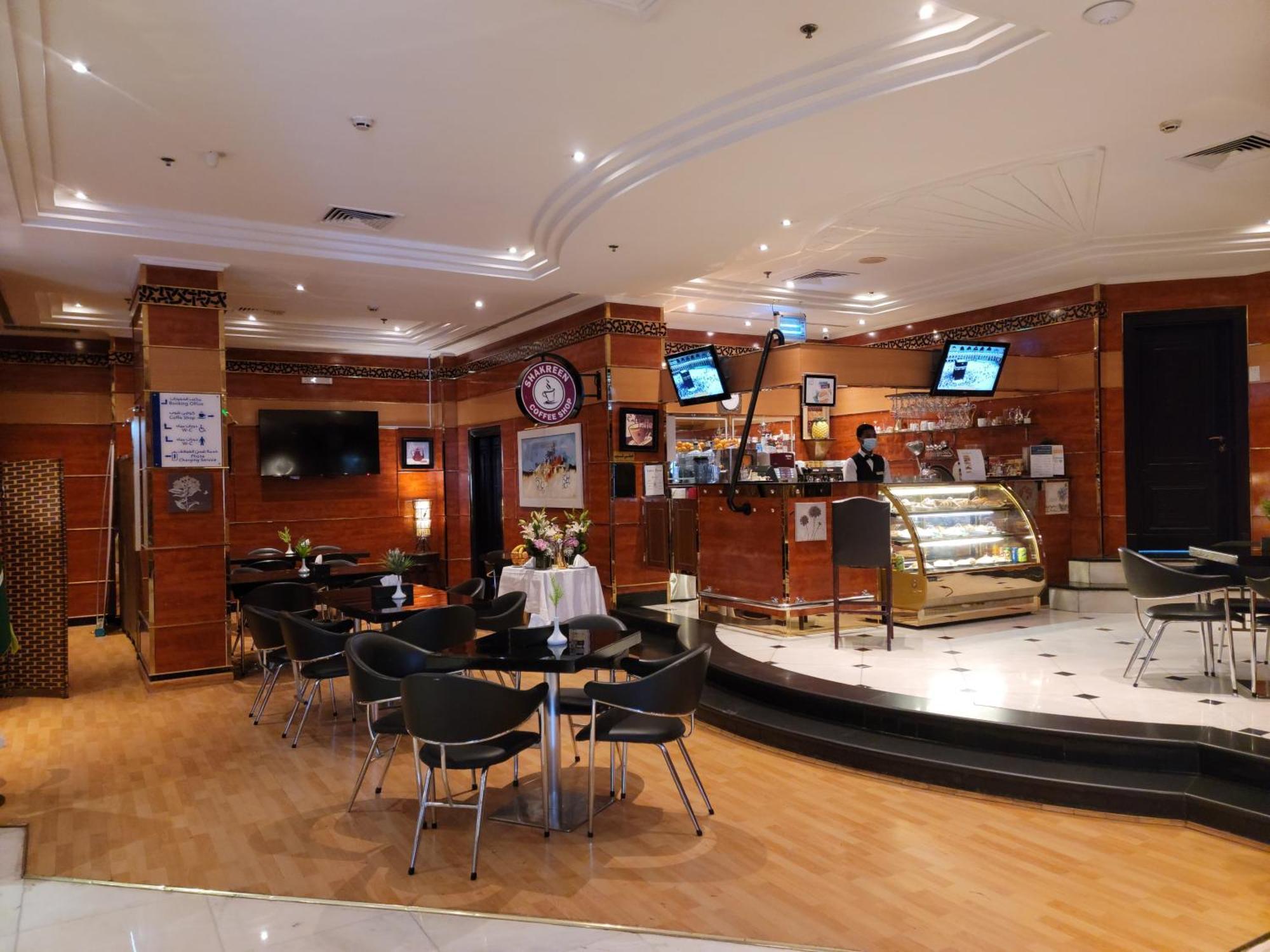 Golden Tulip Al Shakreen Medina Exterior foto